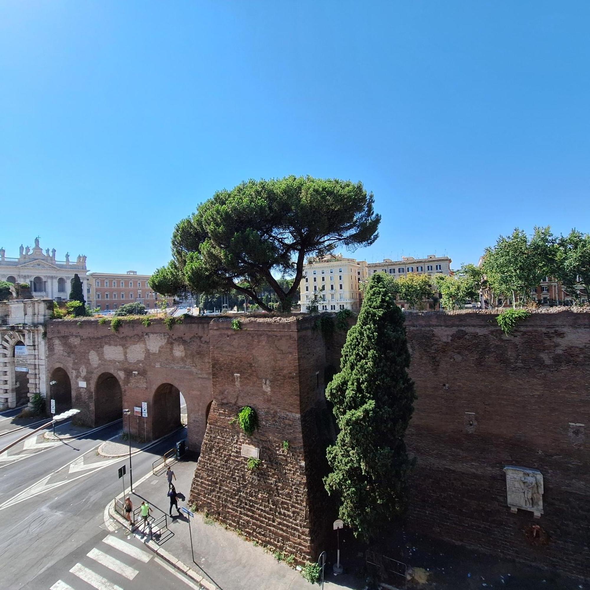 Residenze Serventi Longhi Rome Luaran gambar