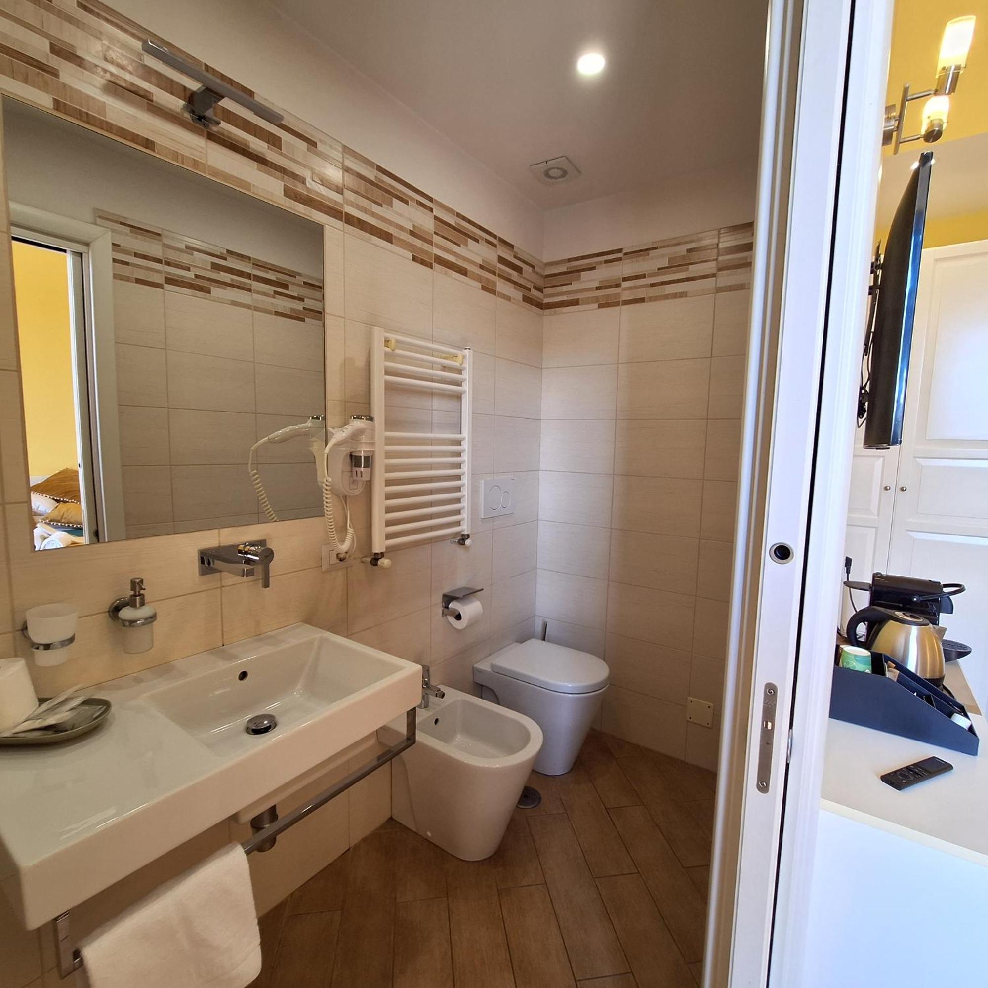 Residenze Serventi Longhi Rome Luaran gambar